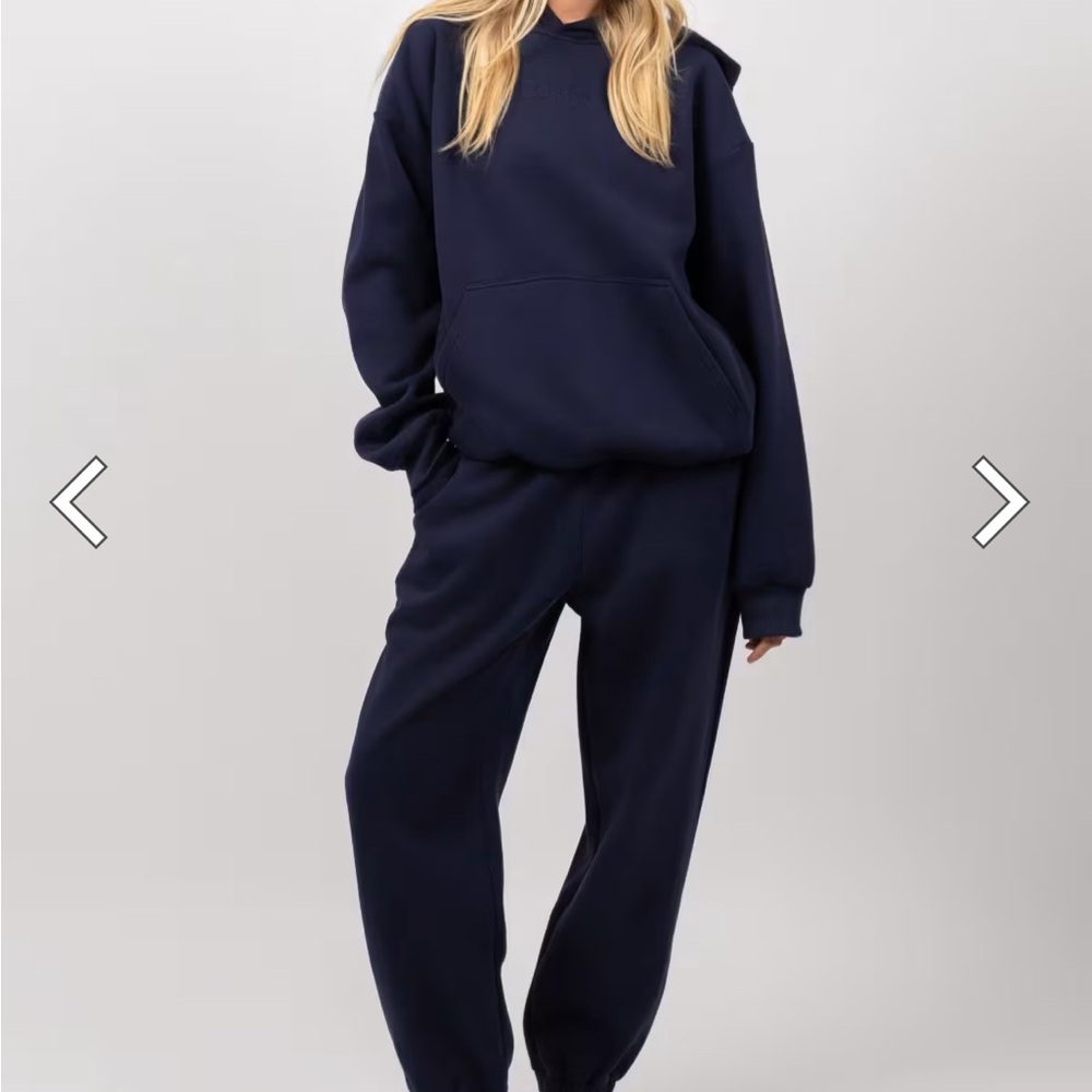 Women's Navy Comfrt Set